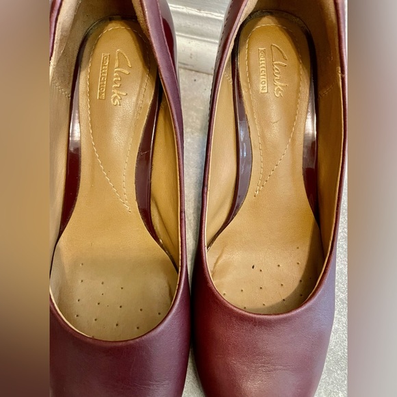 Womens shoes in size 7.5 - Picture 5 of 9